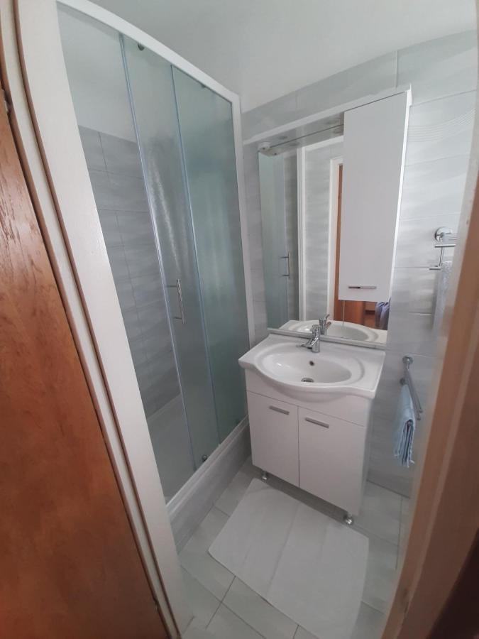 Apartment Spanjol Anka Rab Town Exterior photo
