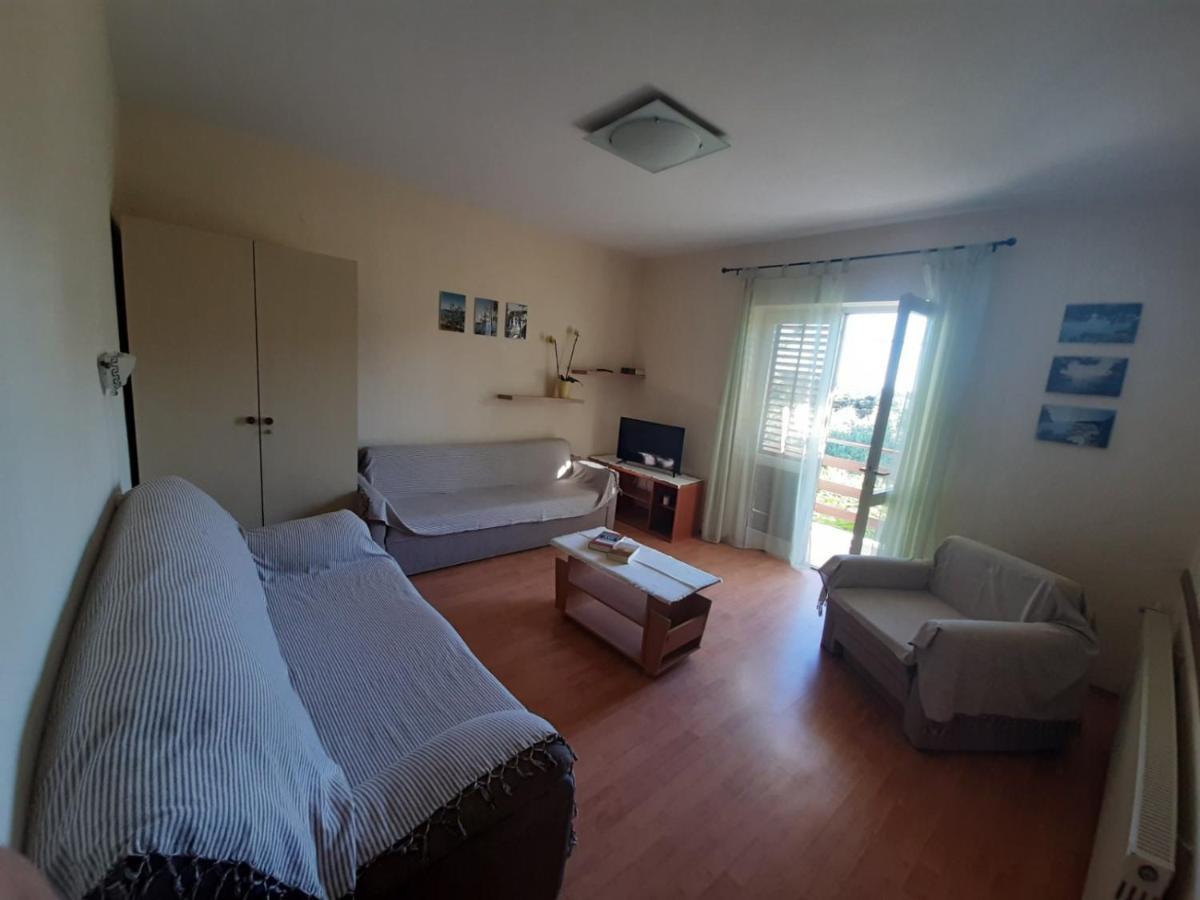 Apartment Spanjol Anka Rab Town Exterior photo